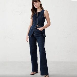 NWOT Banana Republic Ultra High Rise Straight Fit Jean Size 30